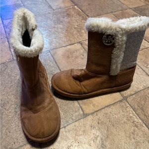 Michael Kors boots girls size 4